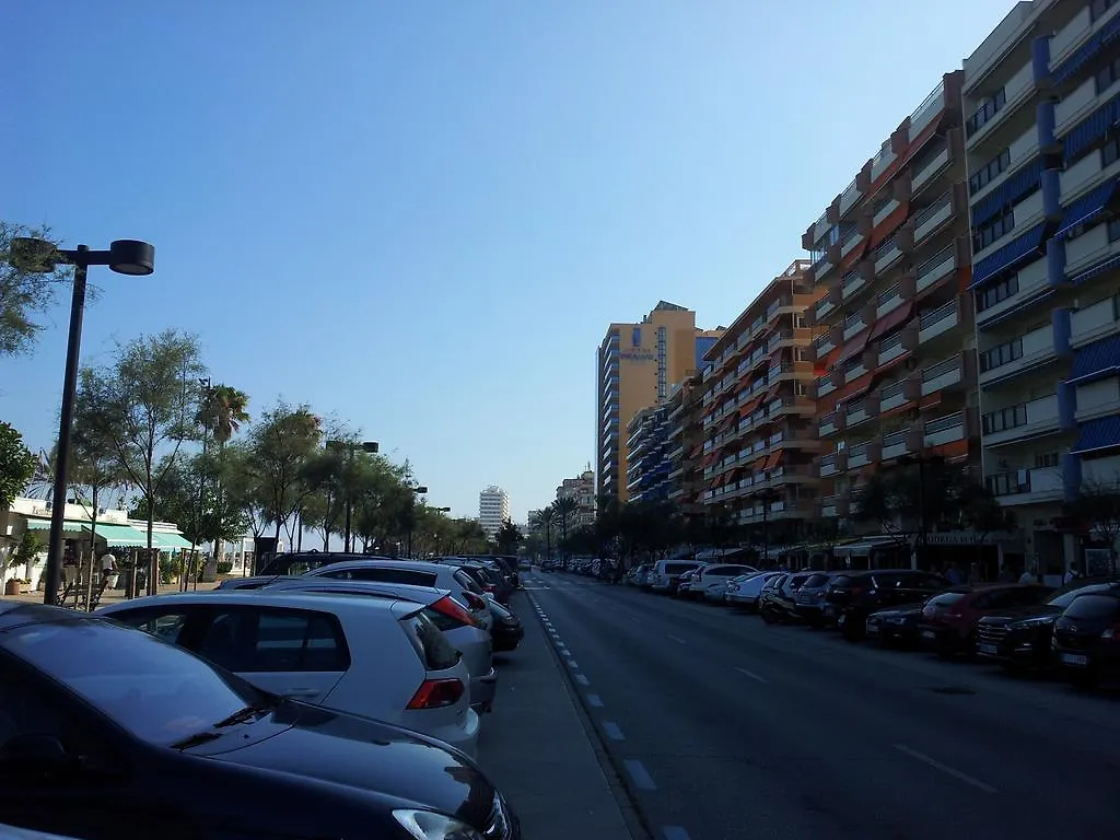 Frontbeach Apartment In Los Boliches 푸엔히롤라 스페인