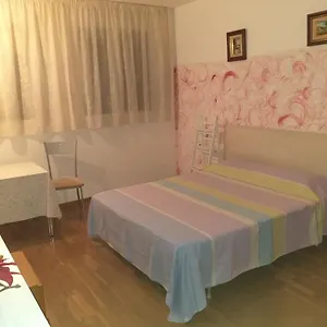 House Habitación en casa particular Sabadell